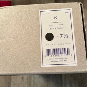BRAND NEW 💕 Black Rothy’s Size 7.5- Box NEVER opened!!!